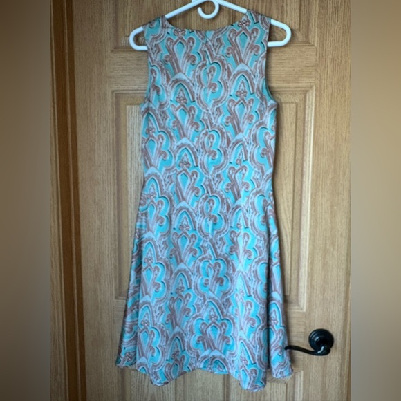 The Limited  A-line fit and flare dress women’s size 6 - Picture 2 of 5